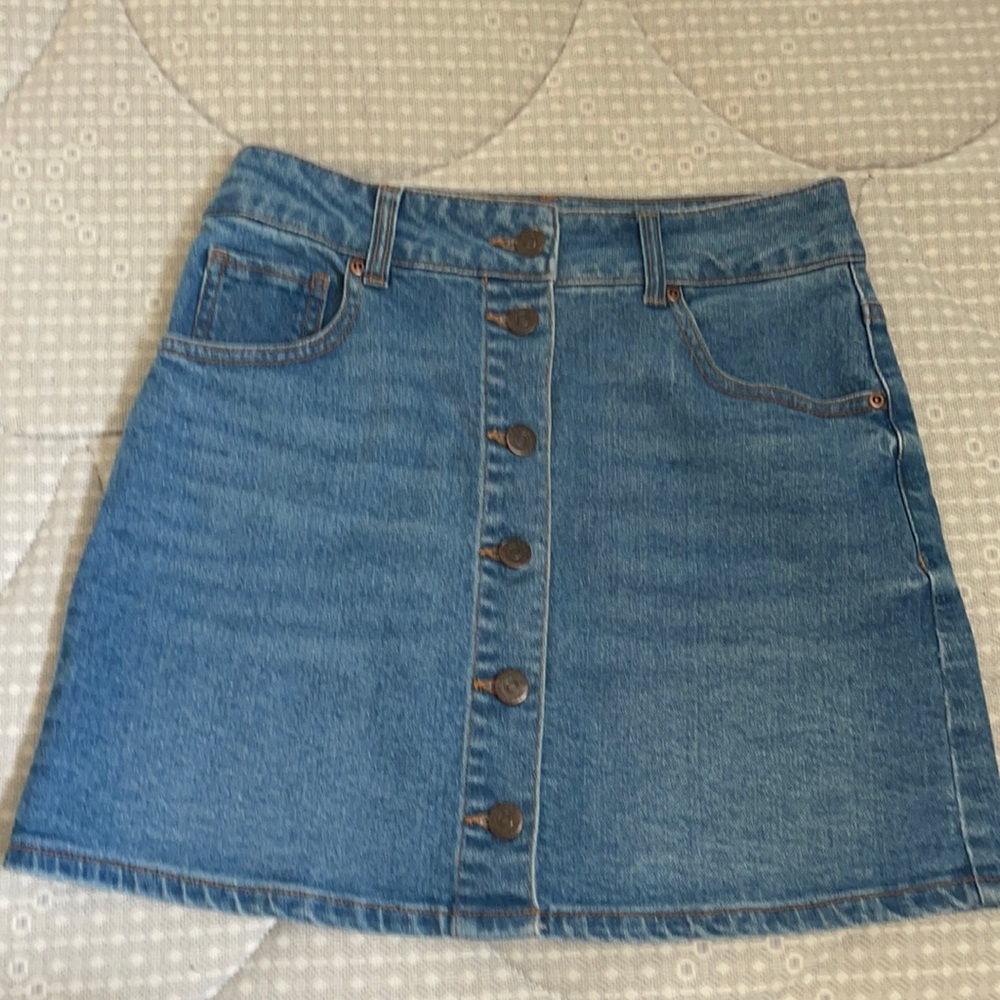 Blue Jean wash size small denim skirt
